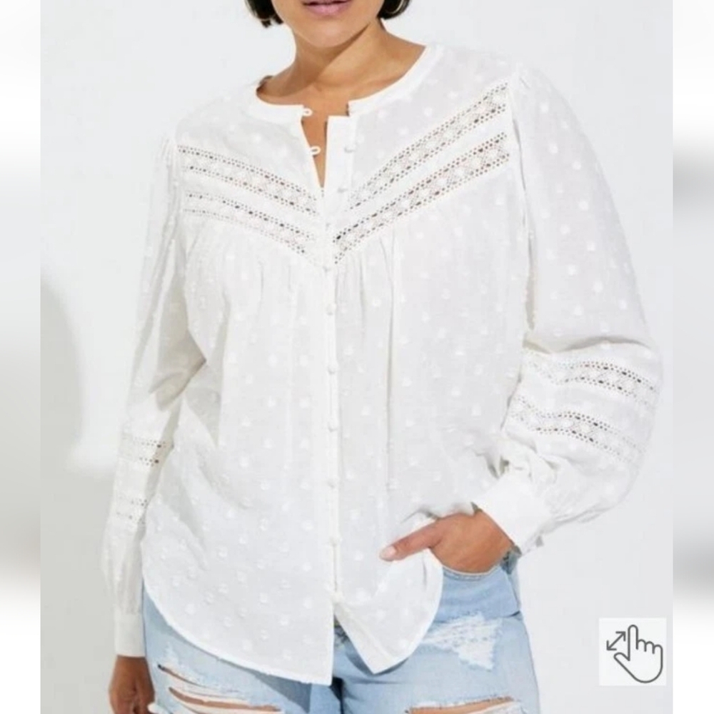 Torrid Size 1 1X White Cotton Clip Dot Lace Trim Long Sleeve Button Front Top